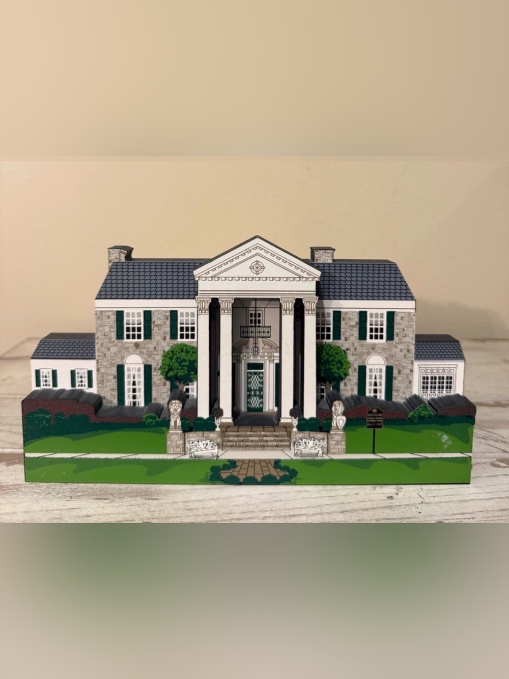 Vintage 1999 Shelia's Graceland Elvis Presley Mansion Wood Display Decor⁠